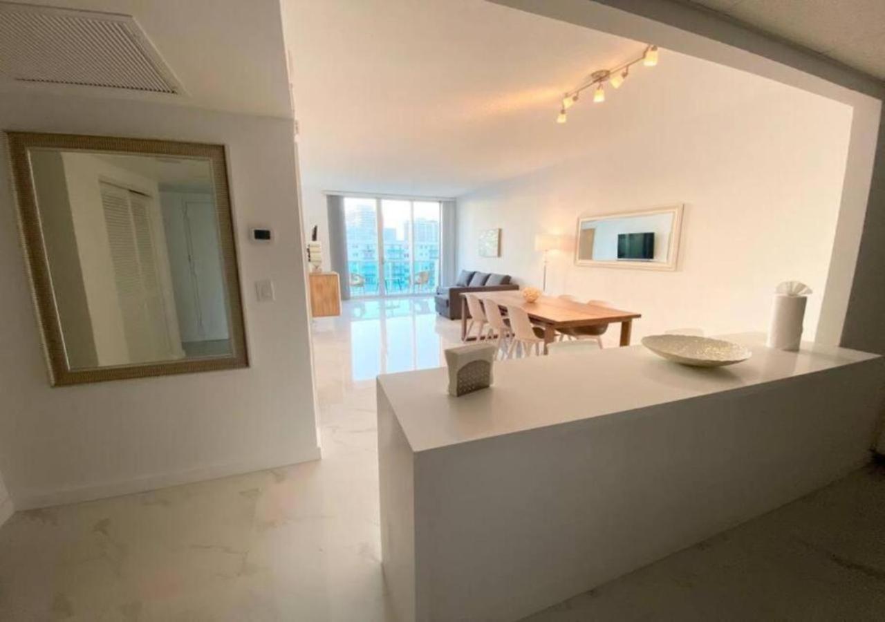 Zen Vacation Rentals Modern Penthouse Across Ocean Miami Beach Esterno foto