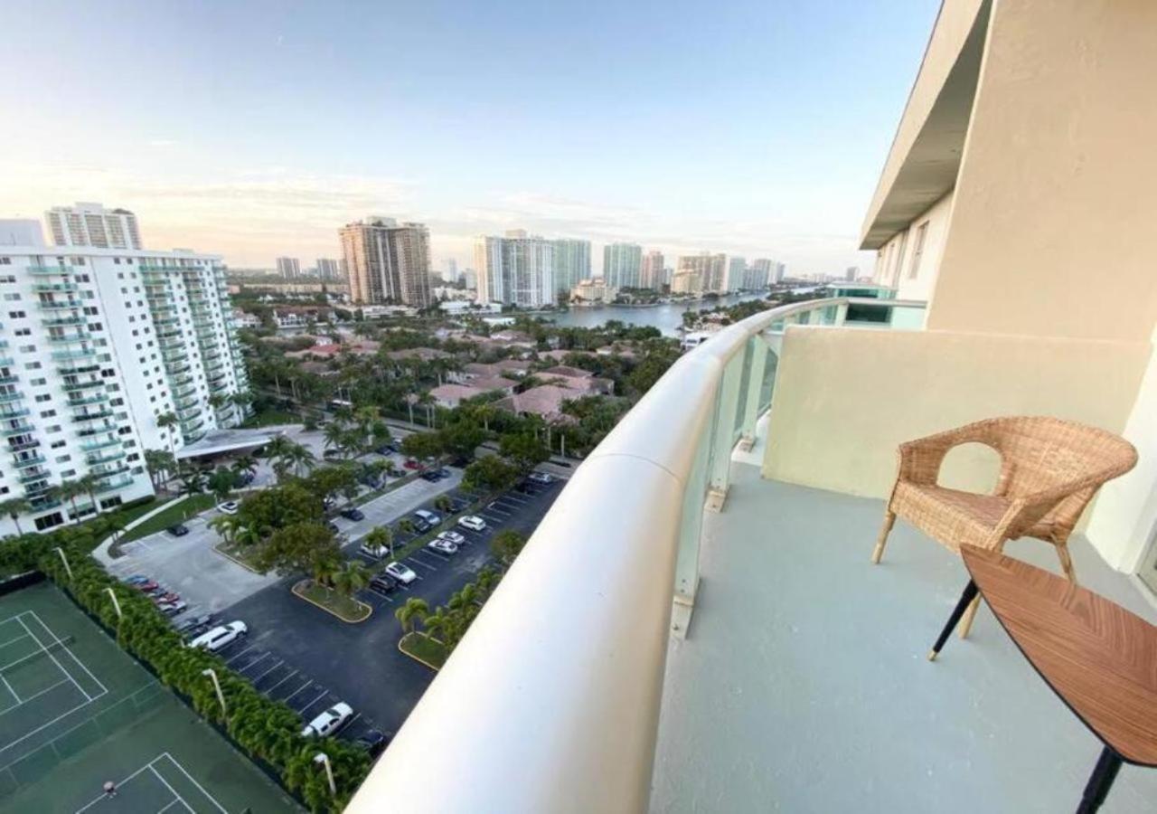 Zen Vacation Rentals Modern Penthouse Across Ocean Miami Beach Esterno foto